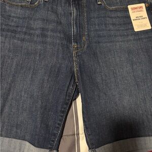 Signature Women's Dark Blue Bermuda Shorts